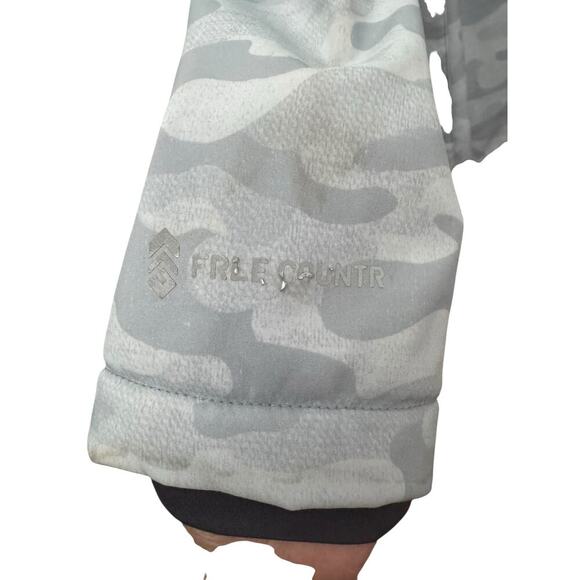 Free Country Women XL Hood  Softshell Jacket – Light Blue Camo – Zip Up Fleece - Picture 9 of 10